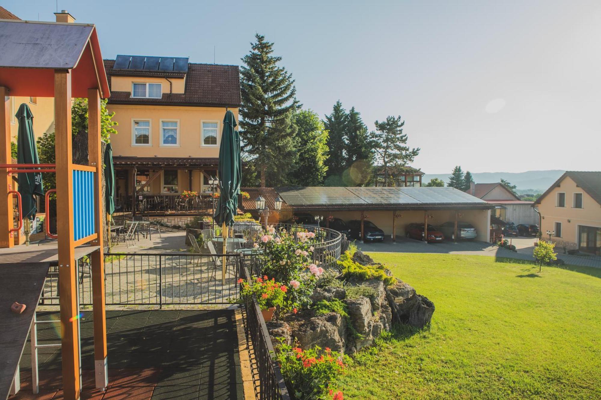 Hotel Lipa Bojnice Exterior foto